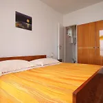 By The Sea Podgora, Makarska - 6670 דירה *