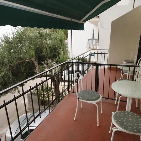 Apartman By The Sea Podgora, Makarska - 6670 *